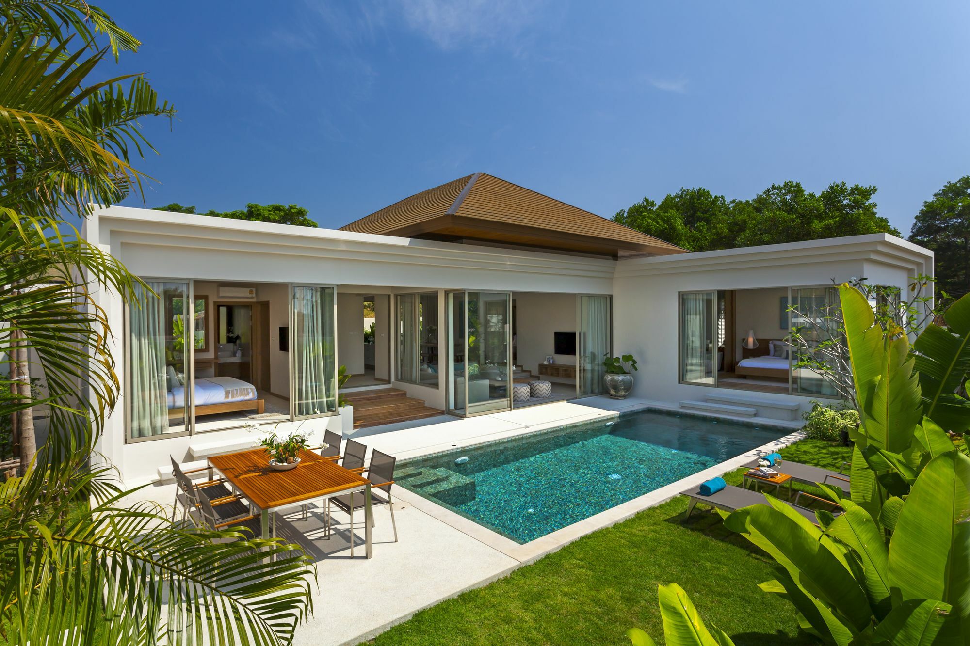 Trichada * Phuket